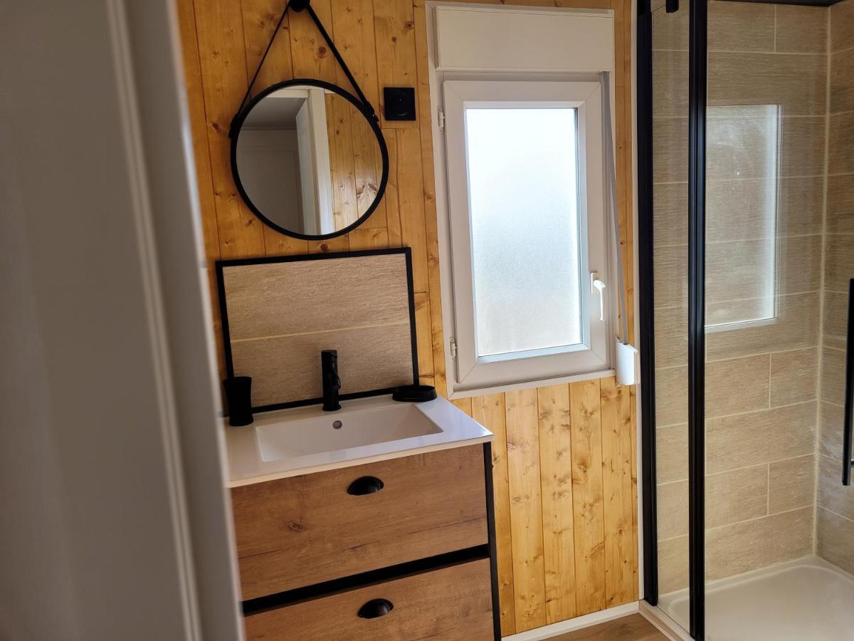 Mobil Home De Patricia Et Franck A Сижан Экстерьер фото